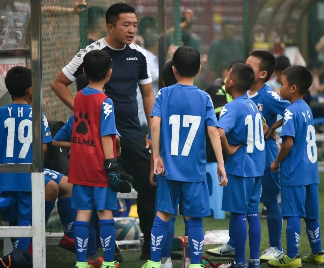 为什么学足球很难,为什么学足球比较慢