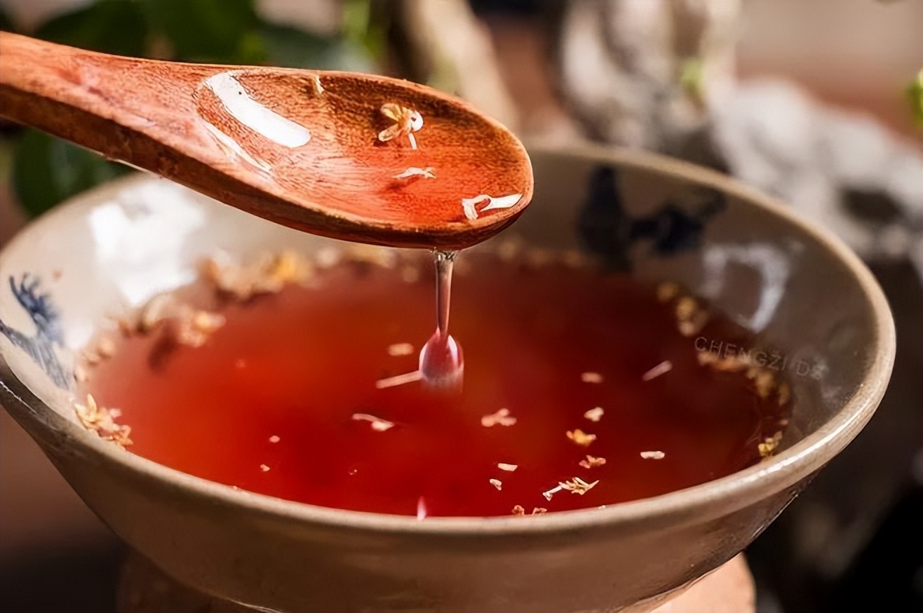 夏季解暑祛湿饮品适合孩子,制作夏季清热解暑健脾的冰茶饮