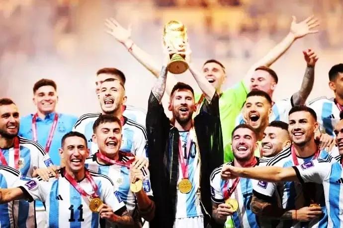 皇马官方投票队史第一人,皇马喉舌阿斯报