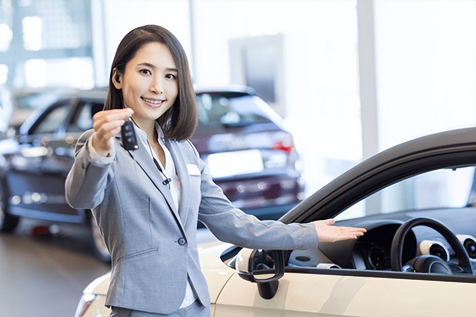 黑车与白车哪个卖得更好,黑车和白车哪个耐看