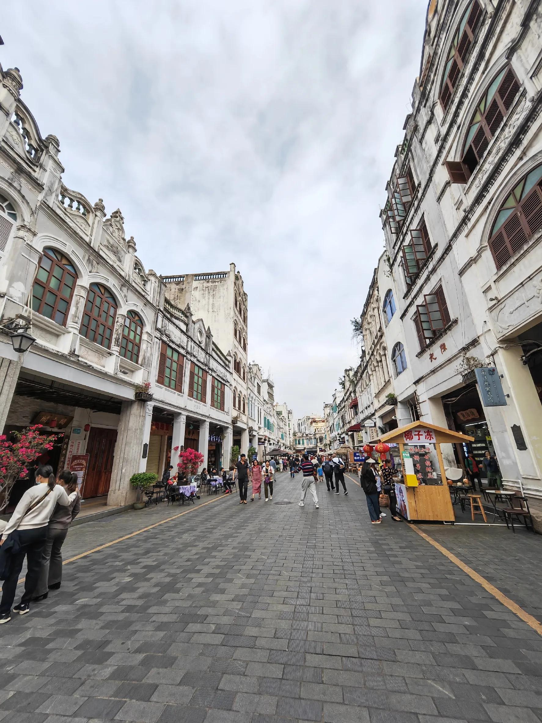 一车两人海南,一人一车自驾游海南怎么玩最实惠