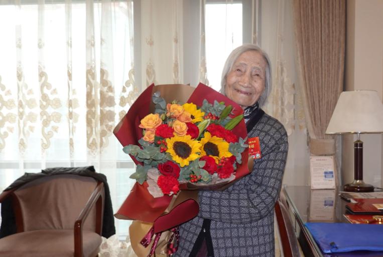 退休了最好不要随这几种份子钱,退休后多花三种钱