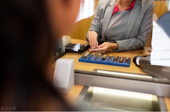 去银行取钱要注意什么,去银行取钱常识