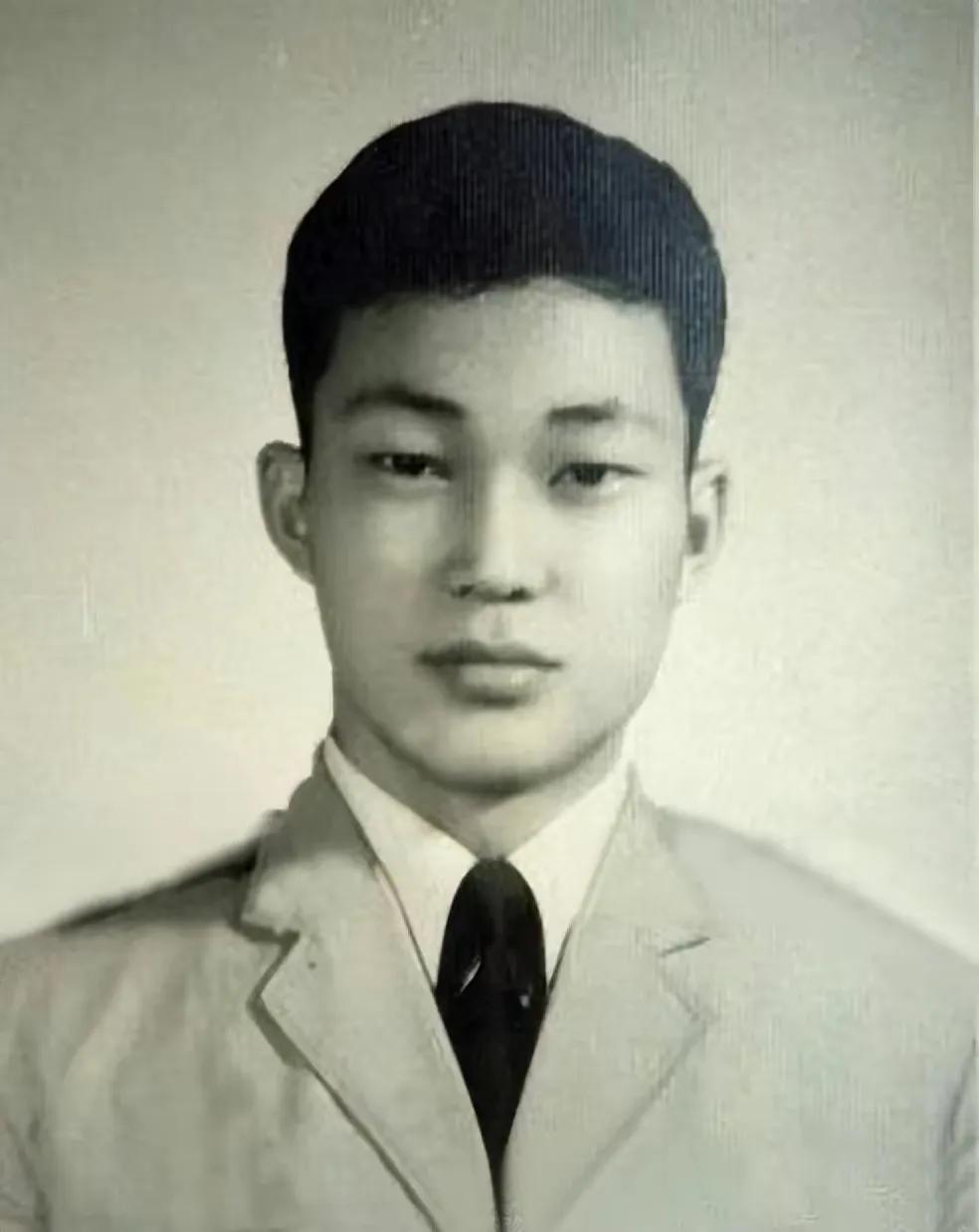 真假包公中展昭遇见假包拯公孙策,包青天之七侠五义公孙策与展昭