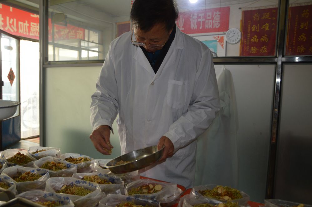 张有民医生怎么样,乡村医生张医生