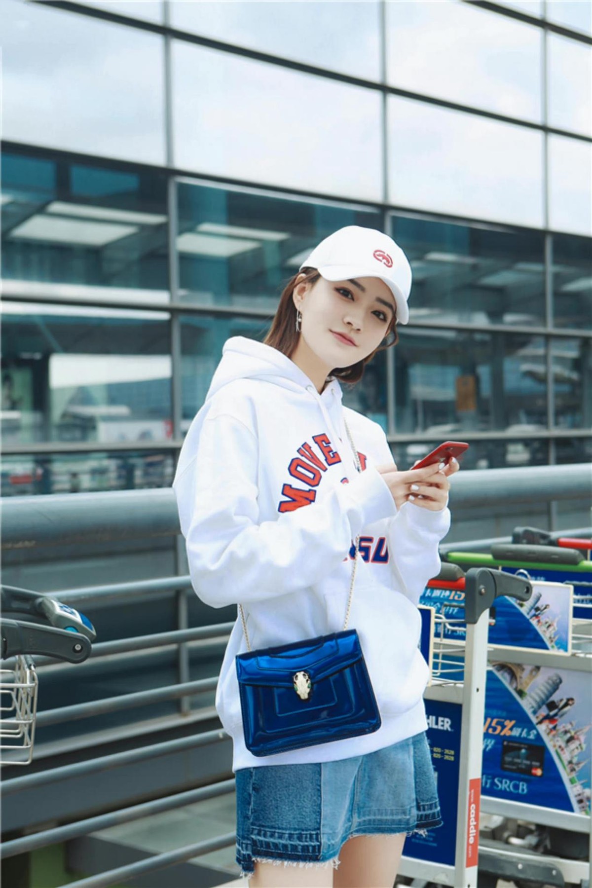 徐璐日常穿搭小短裙,徐璐同款卫衣