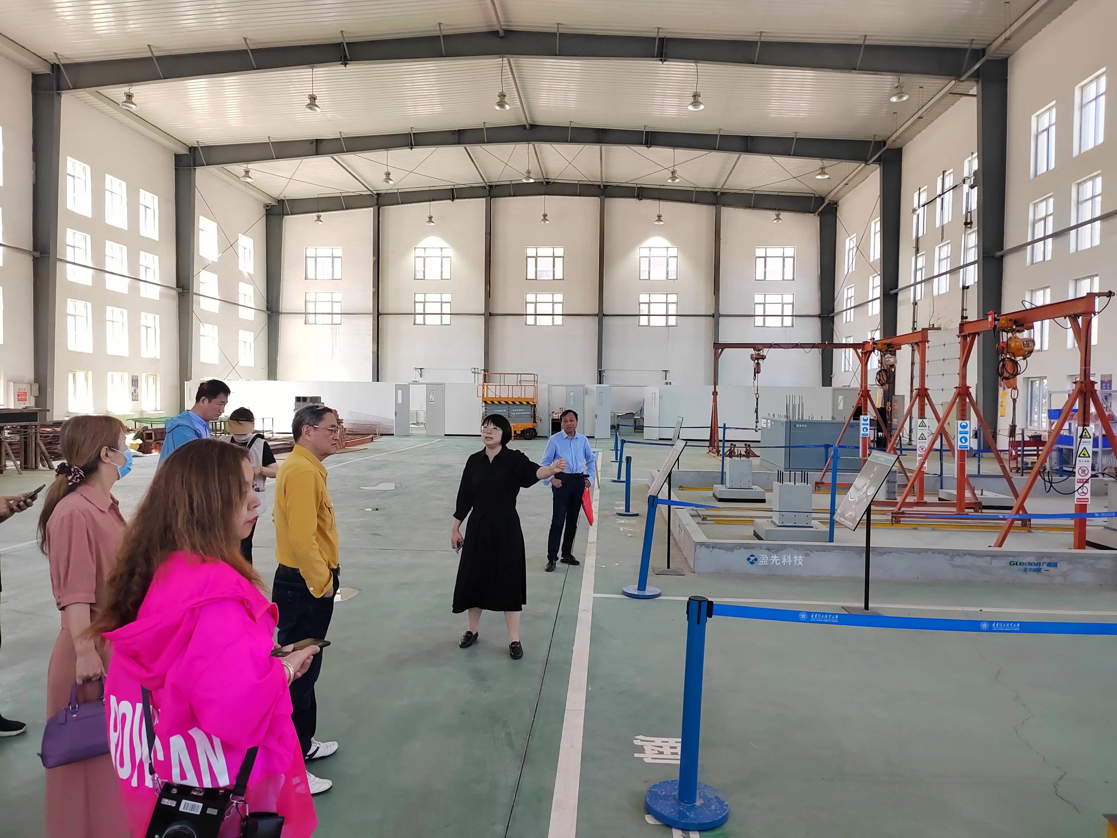 锦州作家进校园采风作品《梦开始的地方》作者/赵冬梅