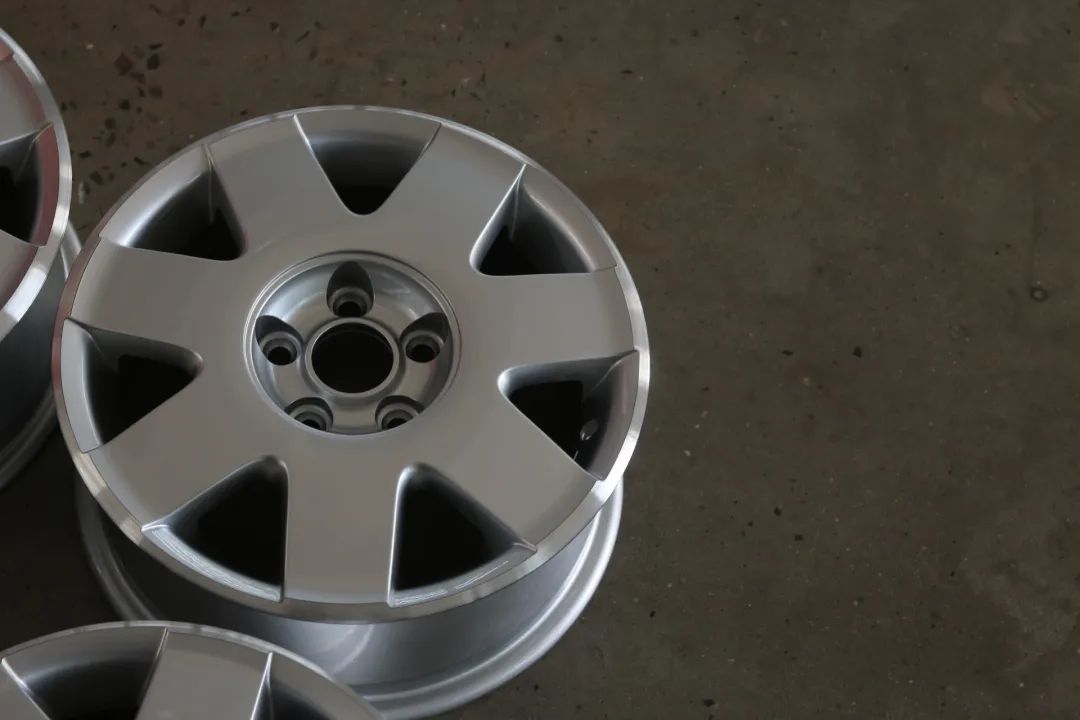 老款大众polo拆解内饰全过程,旧polo翻新视频