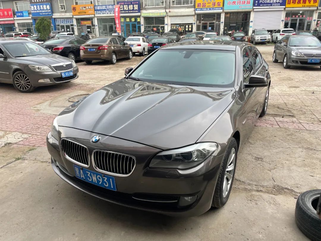 宝马x56缸和4缸的区别,18款宝马x1三缸发动机