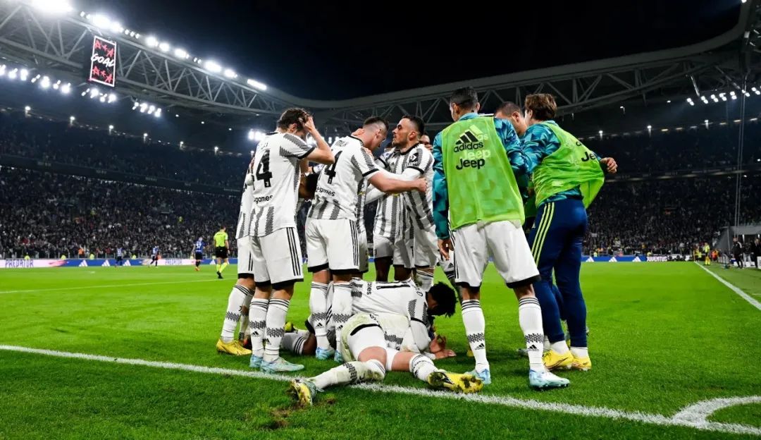 巴西三后卫体系,巴西第三门将进球