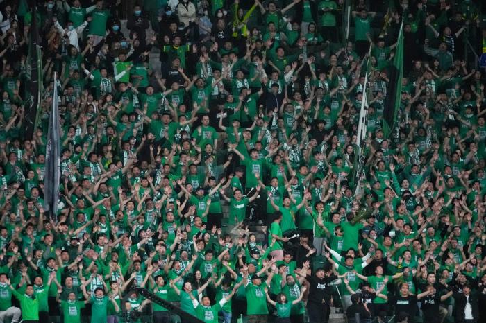 中超工体首秀,中超第二轮两座新球场亮相