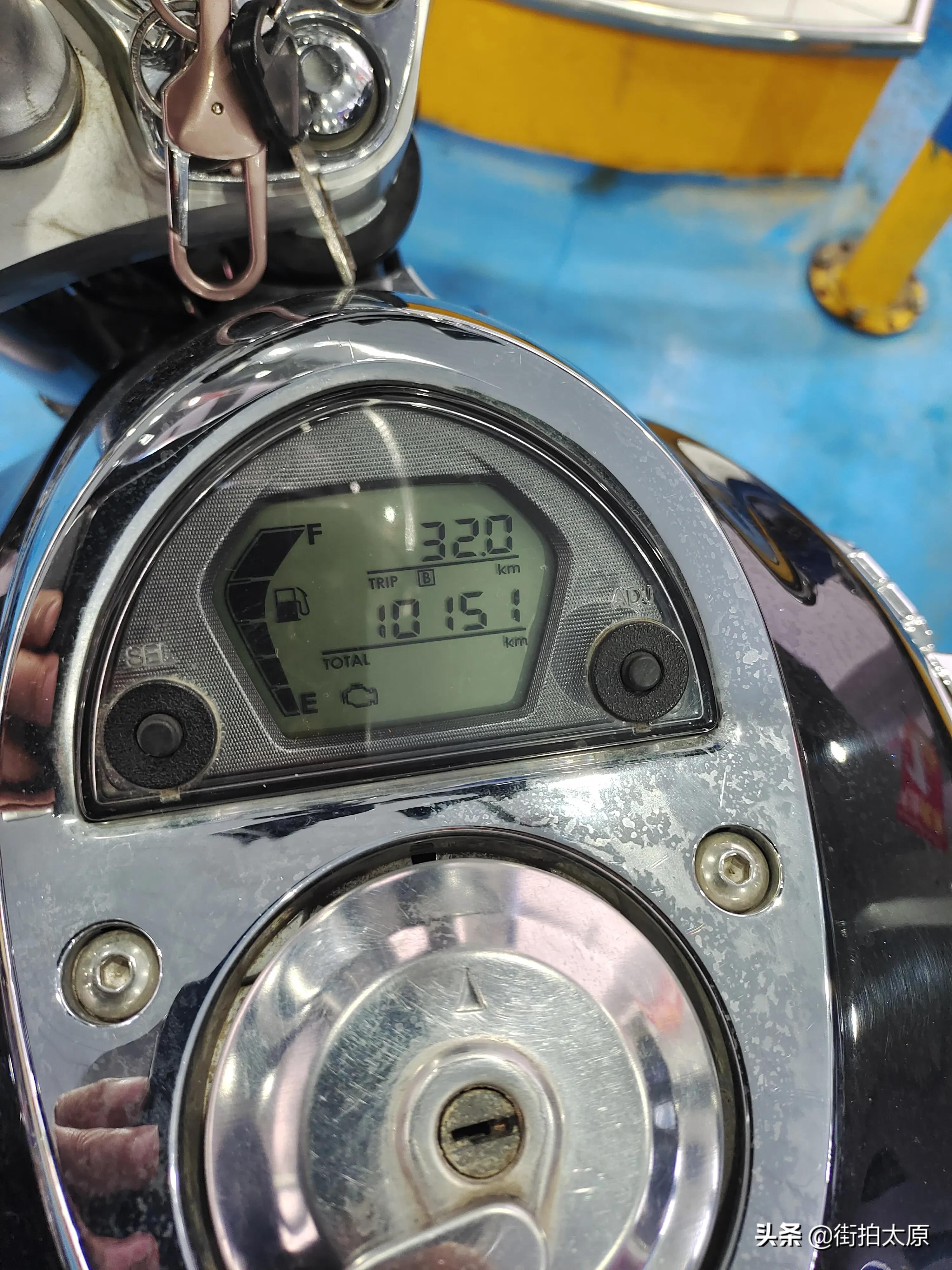 豪爵tr150多少公里保养一次,豪爵tr150多少公里换机油