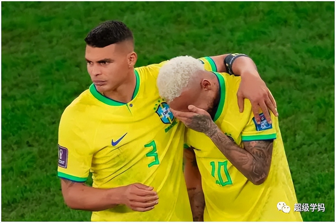 足球令人热血沸腾的比赛跌宕起伏,足球的魅力不止于比赛