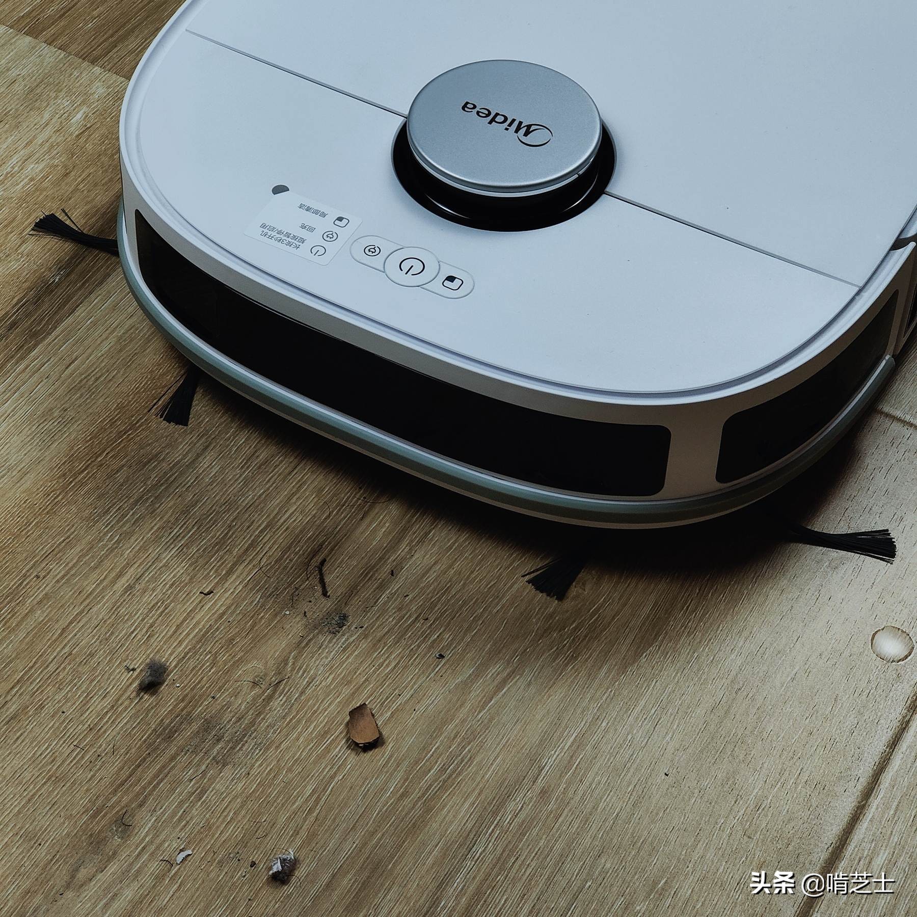 能扫能拖地的扫地机,美的w11扫地机器人如何清洗