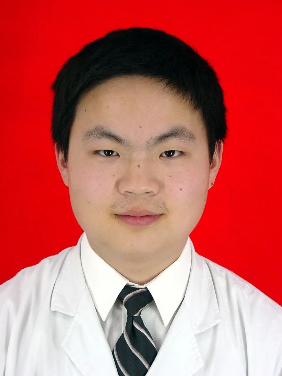 10岁跳绳跳多少下才适合长高呢,双脚跳和交替跳绳哪个有助于长高