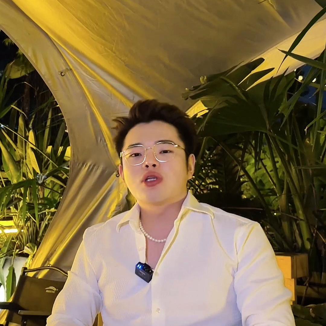 男朋友跟你诉说他的压力,男朋友说没钱压力大高情商回复