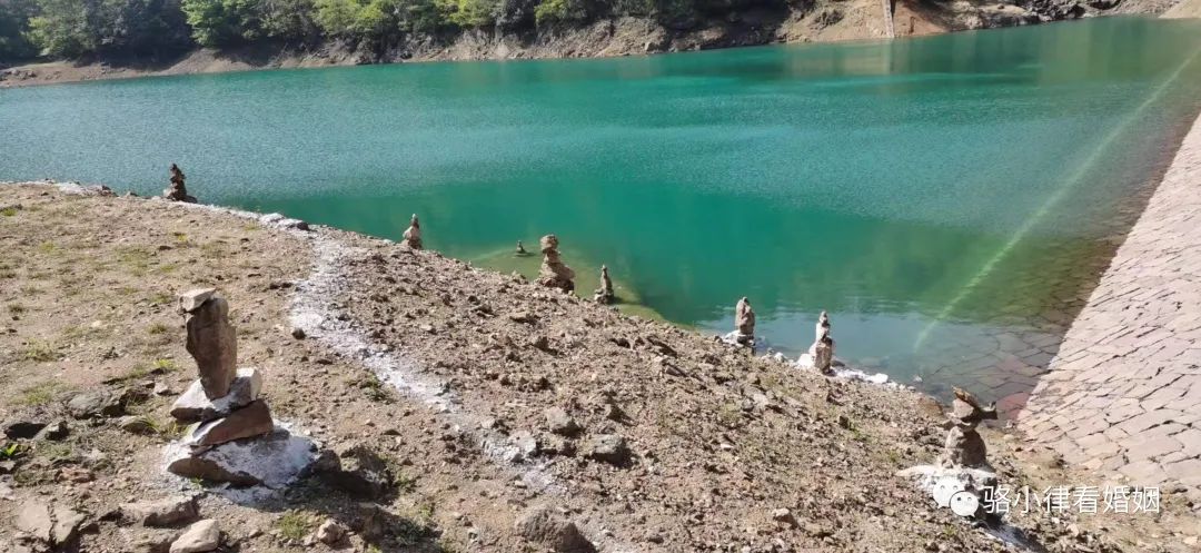 房产证可以规定份额吗,房产证上的份额能不能重新划分