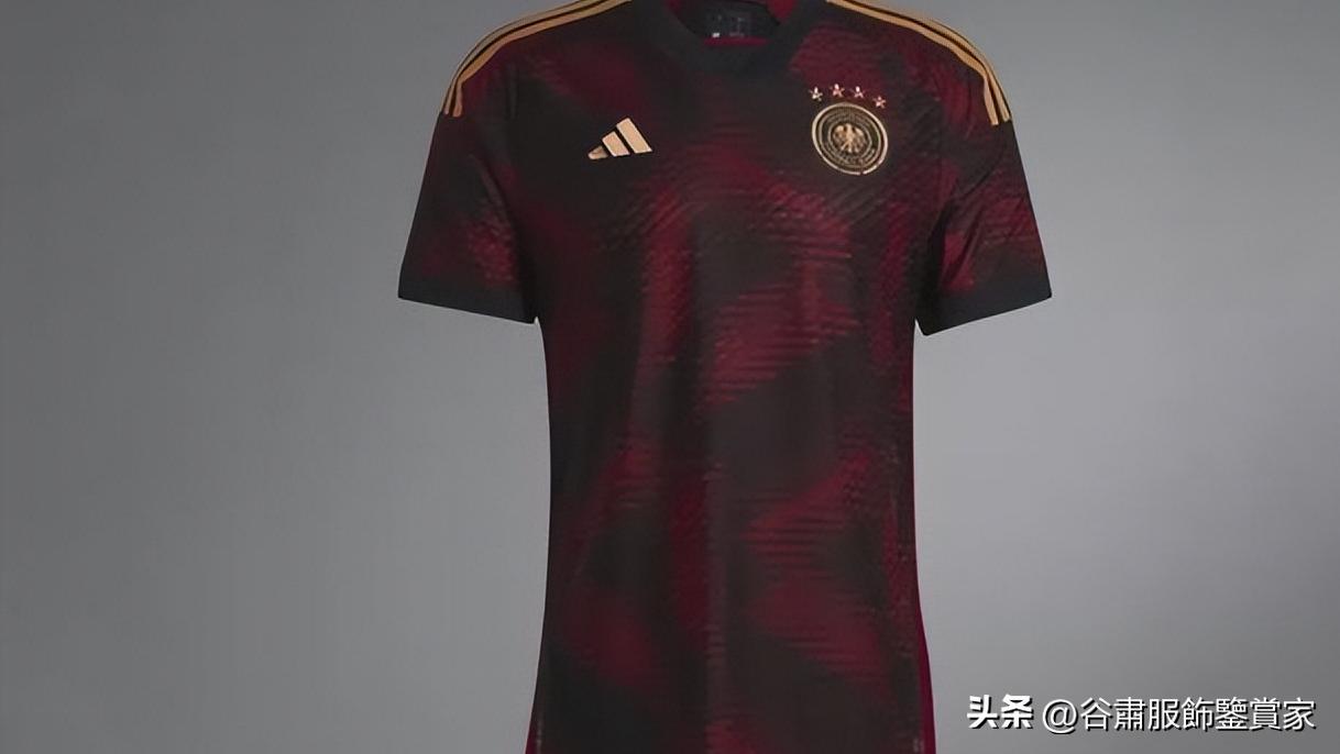 第四十四集:世界杯开始了,我们一起领略下每个球队的服饰?