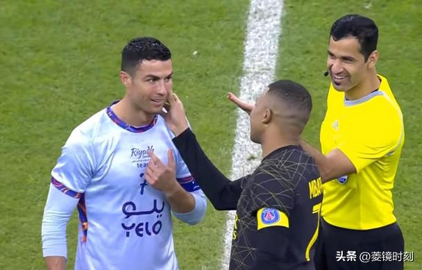 梅西进球c罗滑跪,梅西进球c罗跪滑图