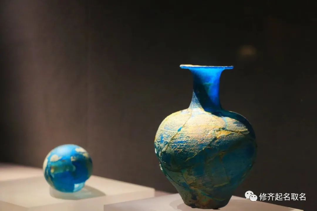 色彩里藏名字,色彩的命名美学