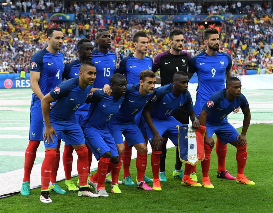 世界杯：法国输球之后抓内鬼？白人球员分功劳，黑人球员遭辱骂