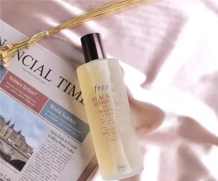 精华水推荐平价学生没有广告大牌,含植物萃取成分最多的大牌精华