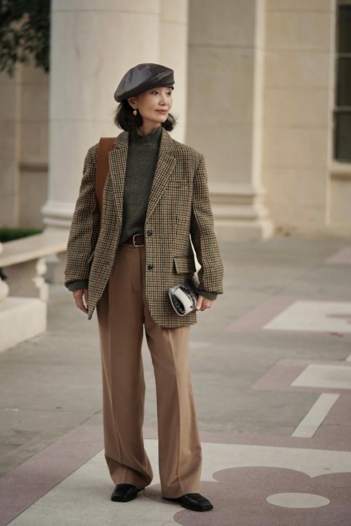 小脚裤阔腿裤搭配,小脚裤和阔腿裤分别怎么搭配