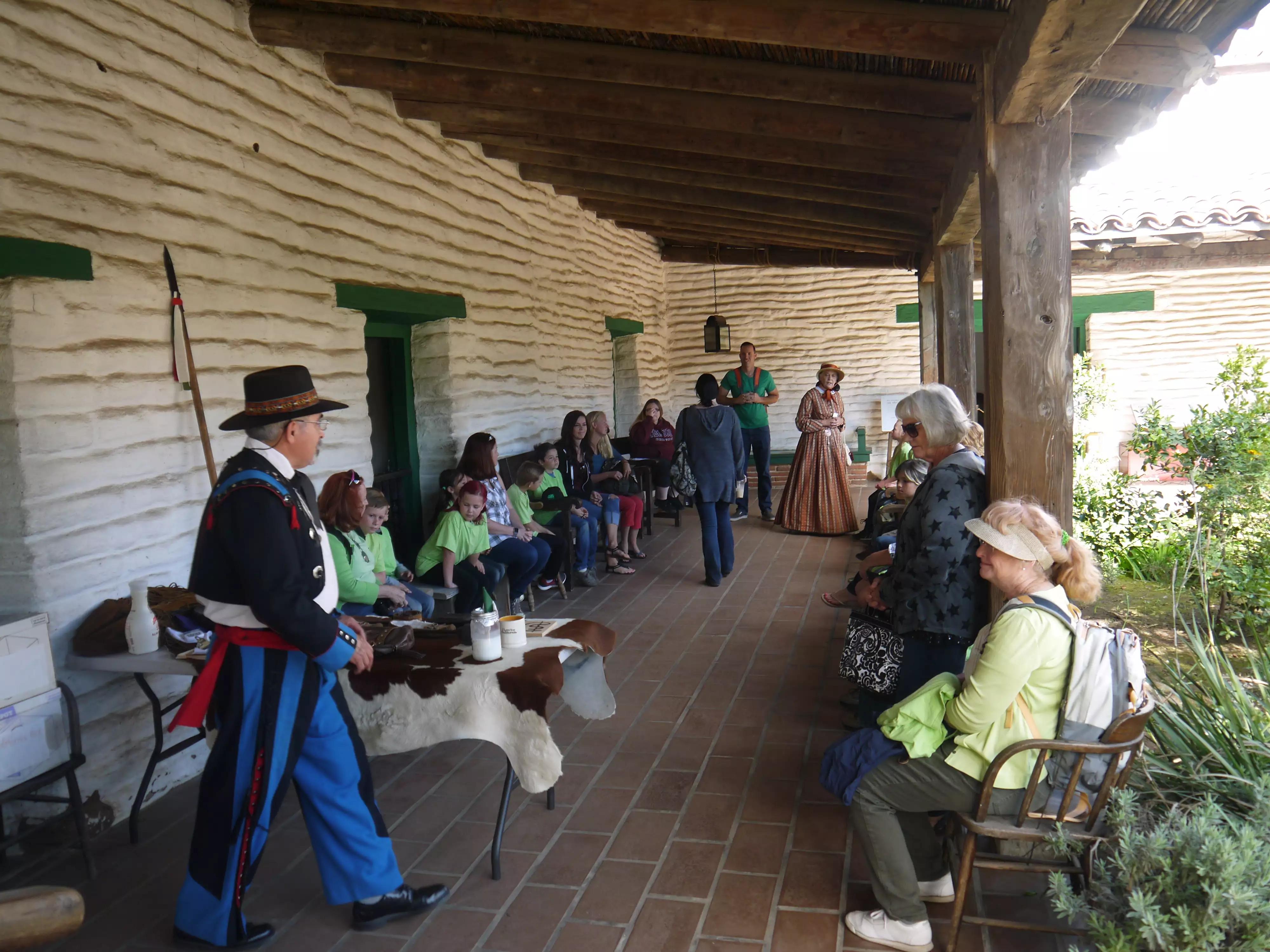 沈阳旅游团国外游,沈阳退休老两口自驾游7个月