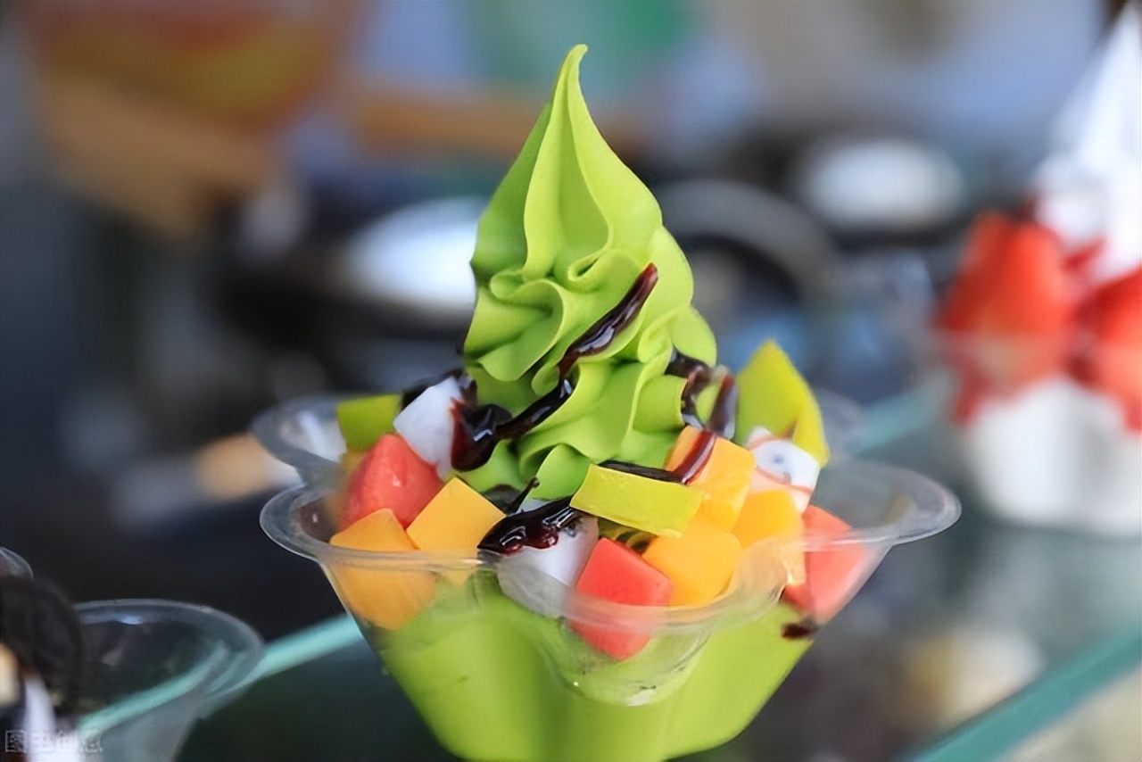 冰淇淋热量高吗,吃冰淇淋只要热量不超标会胖吗