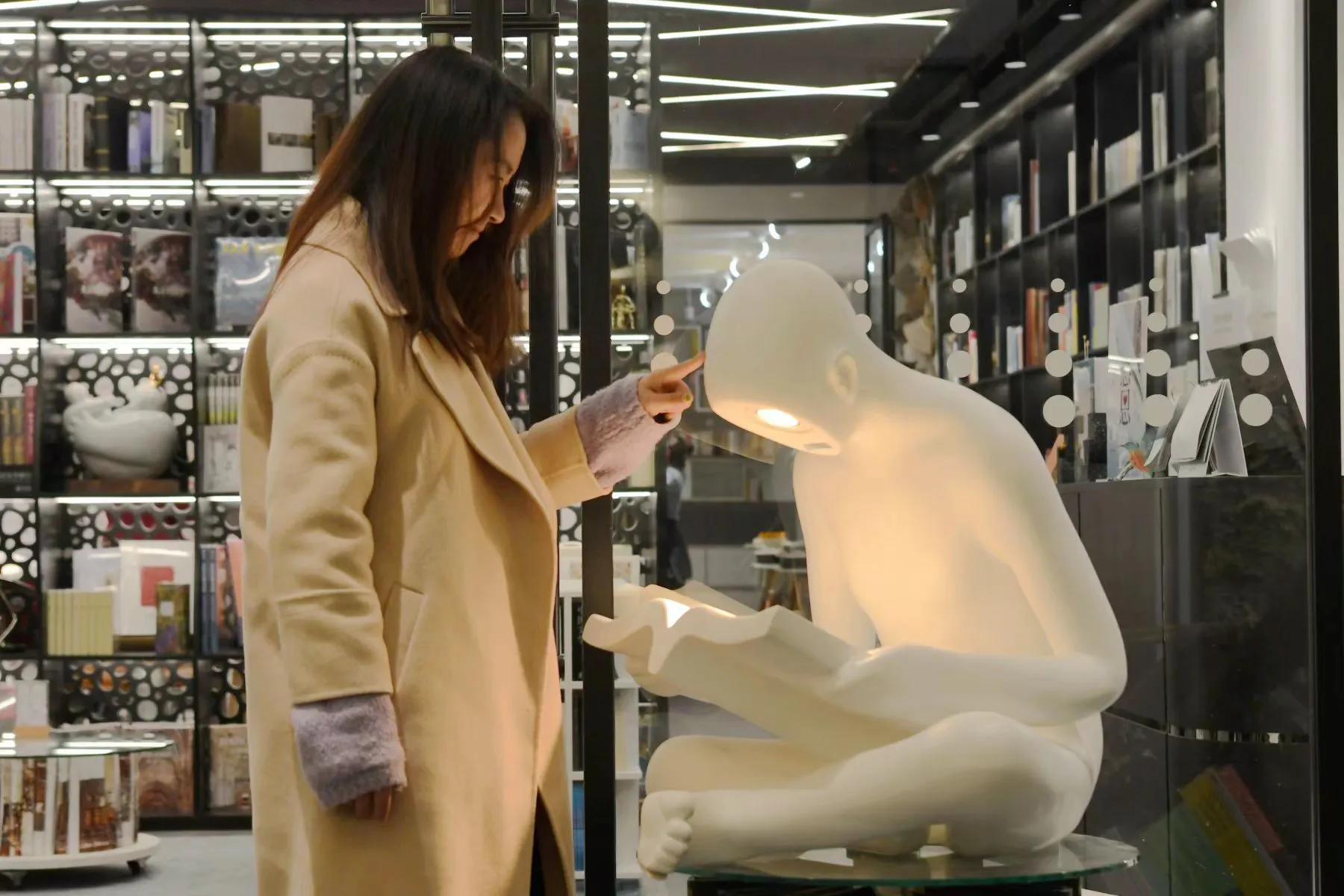 新潮莫克洞墨香书穹格