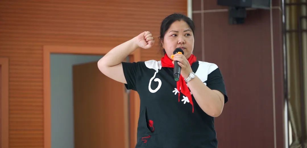 南京市南昌路小学:少年有梦正当时光荣入队我先行