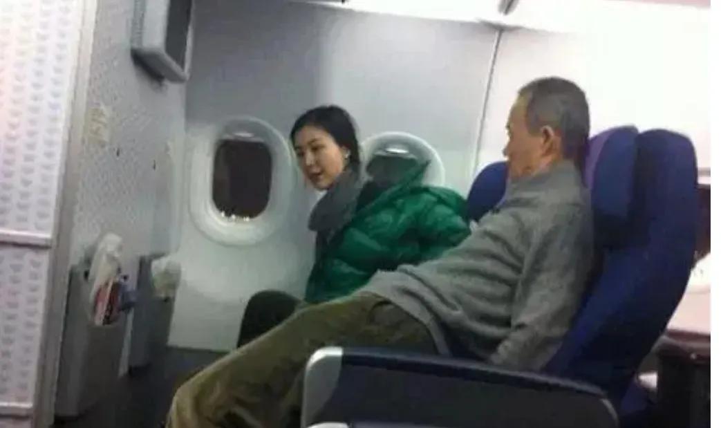 别再瞎操心了，王石与田朴珺这对“父女恋”早已活成了命运共同体