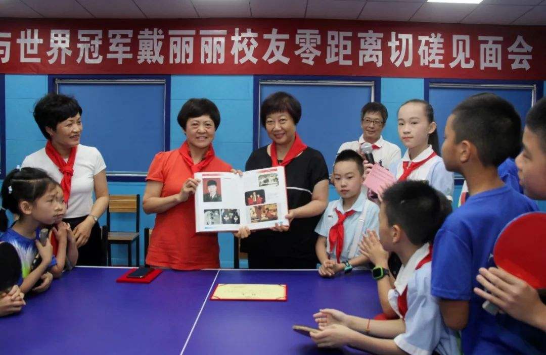 60岁倪夏莲淘汰19岁国乒新星,倪夏莲被米特兰姆逆转