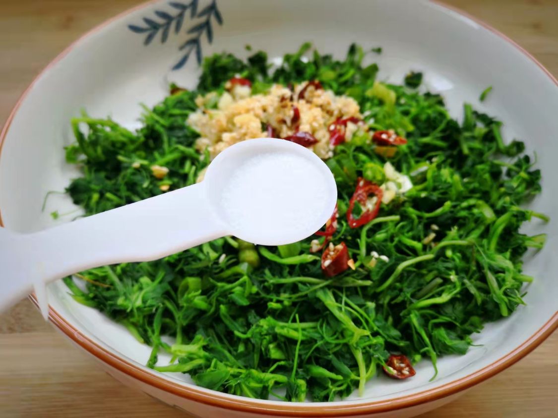 阳春三月必吃的野菜,阳春三月野菜成餐桌新宠