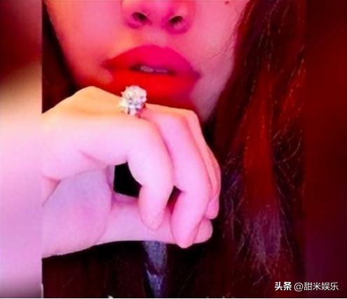 千金何超盈现状,叛逆千金何超盈带14亿嫁妆