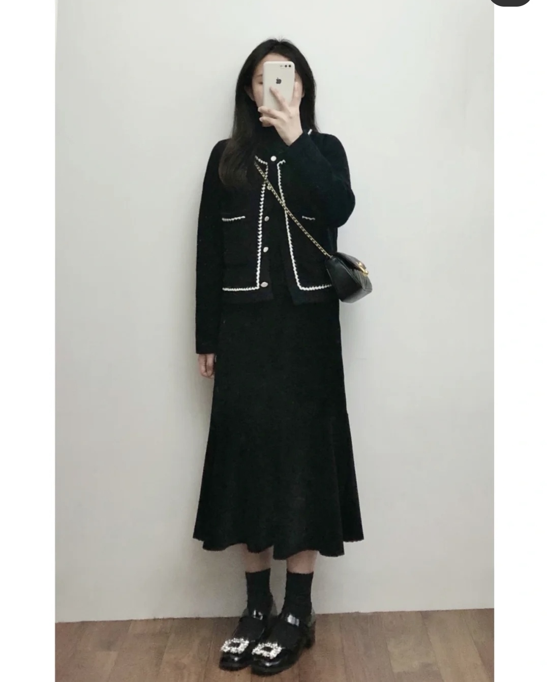 小香风半身裙怎么穿出高级感,小香风半身裙中长款搭配