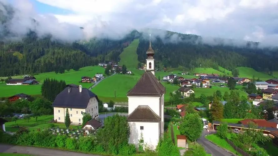 奥地利和德国是一个国家吗,奥匈与奥地利是一个国家吗