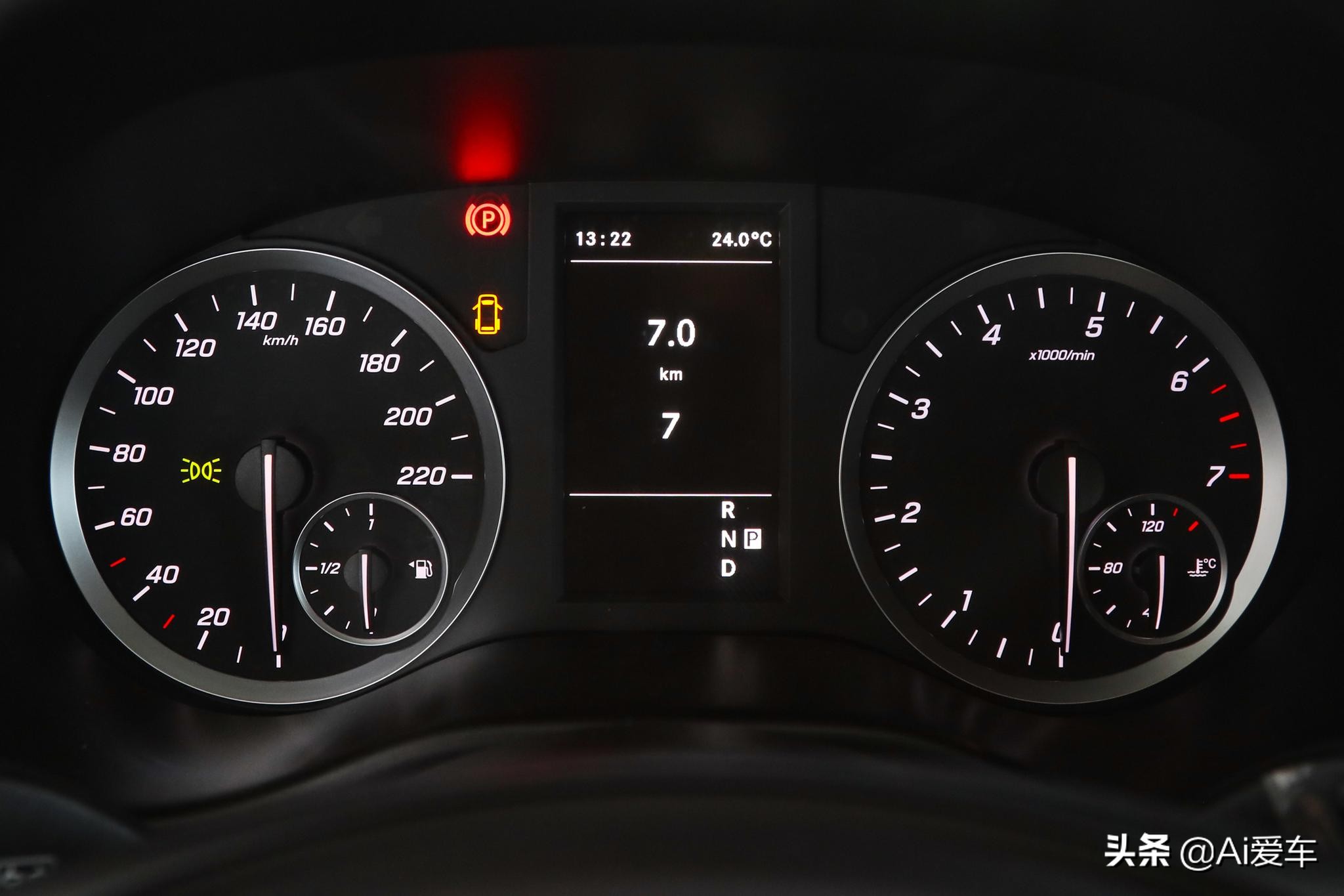 奔驰威霆全部车型图片,奔驰威霆2010款2.5手自一体精英版