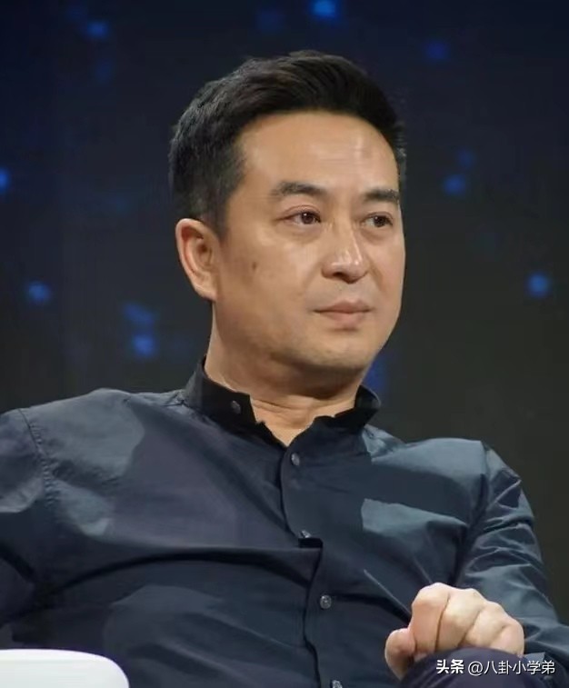 谢霆锋的手，黄晓明的脚，赵丽颖的血栓，让多少“流量明星”脸红