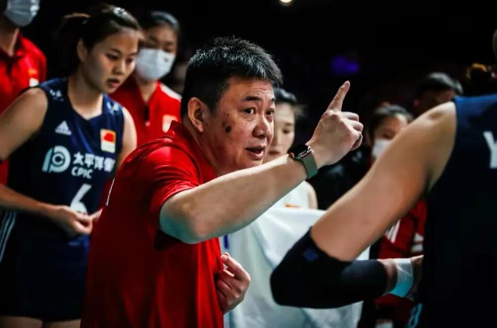 中国女排世联赛16人名单,女排十八人集训队