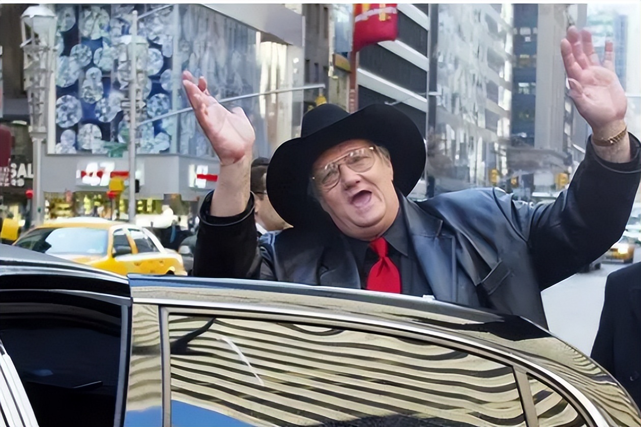 美国男子一年中两次彩票中奖,美国小伙彩票中奖80亿