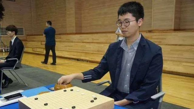 围棋女王vs崔精,围棋女棋手崔精