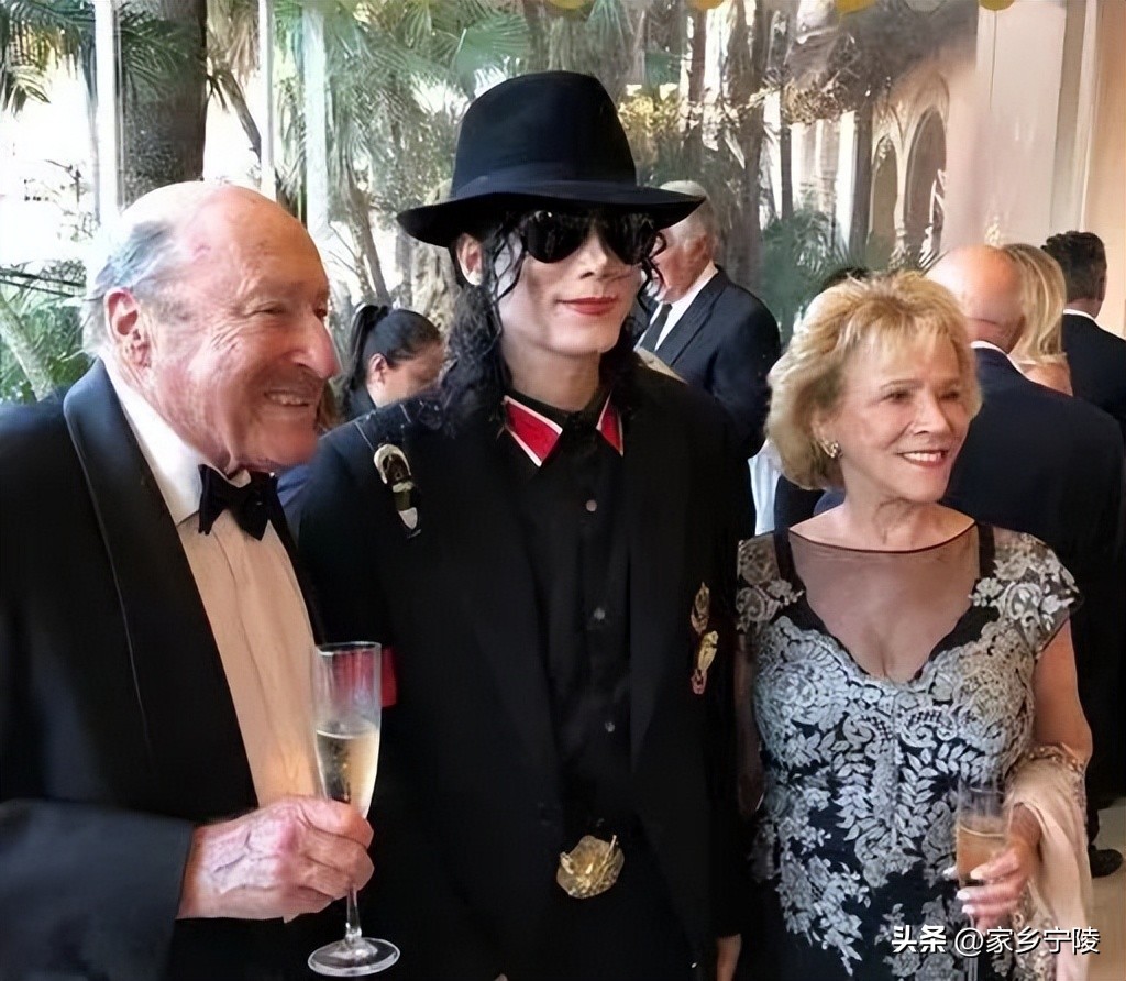 联合国公认的著名歌星好莱坞特型演员||王杰克逊WANG-JACKSON