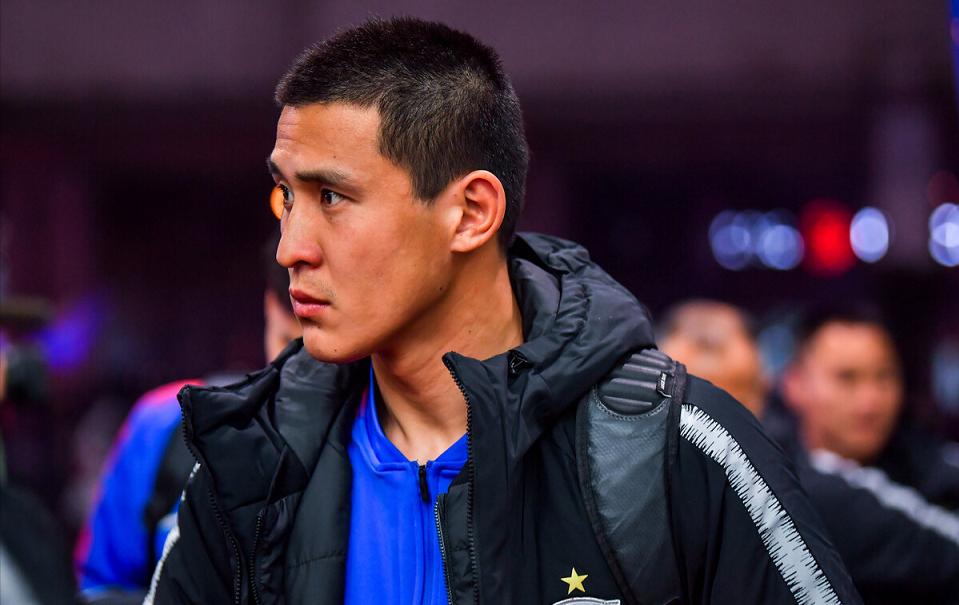 他在申花踢了多年替补，却依然在退役后得到善待，成为球队助教