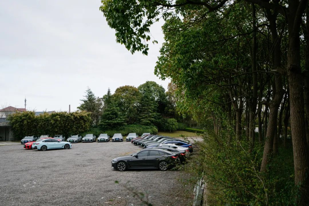 宝马i4车主真实感受,油改电宝马i4值得买吗