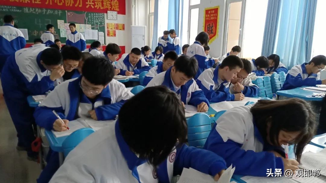 既然你选择了复读，那么你已经踏上了成功之路，因为你不甘平庸。430+174=604，一年时间他做到了！