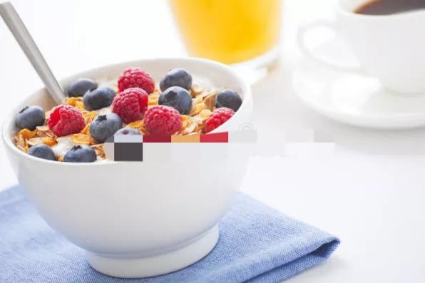 全国6款顶级酸奶,经鉴别,均由巴氏杀菌制成,生牛乳含量均超80%