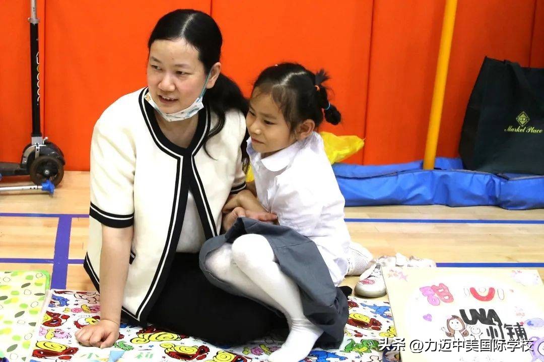 小学生爱心义卖暖人心,以爱为名的义卖