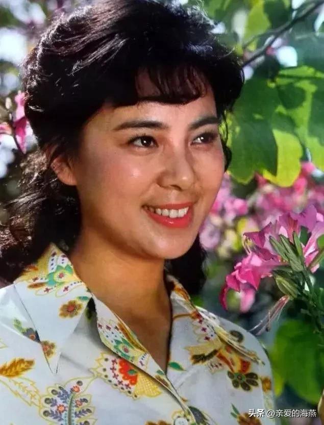 80年代大陆最美的挂历美女,旧挂历最漂亮的美女