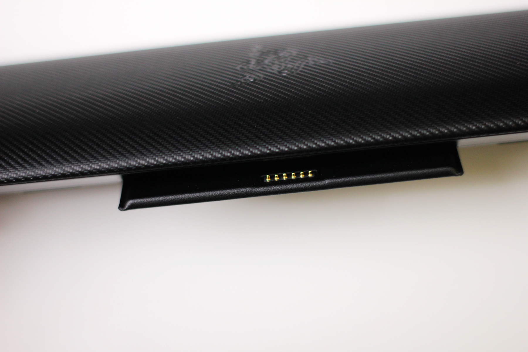 雷蛇黑寡妇蜘蛛幻彩版键盘测评,雷蛇键盘黑寡妇v4专业版测评